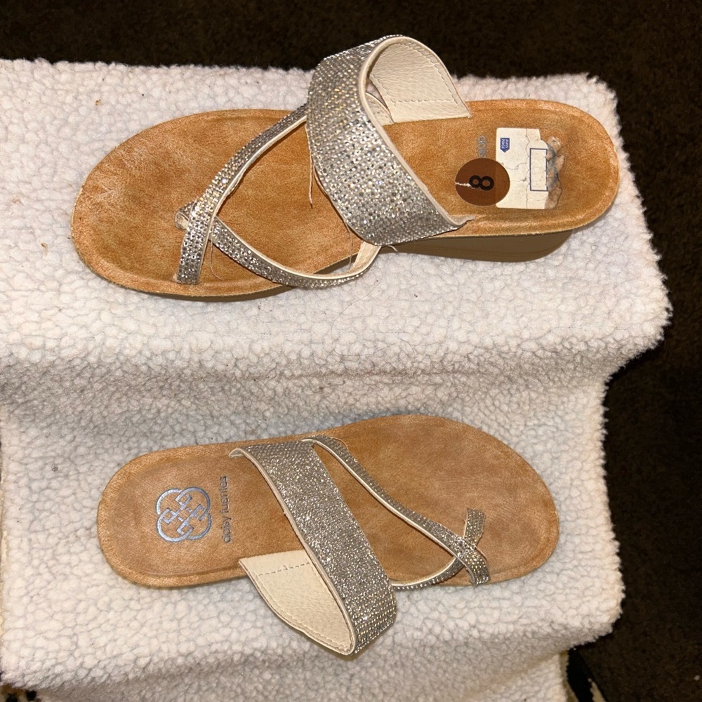Sandals - Picture 3 of 5